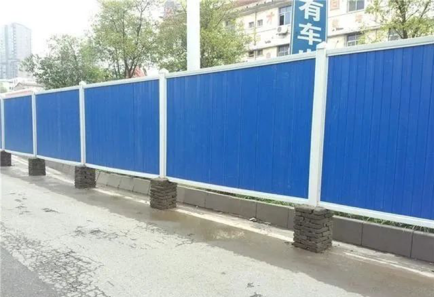 新型PVC圍擋與傳統圍擋區別在哪里？